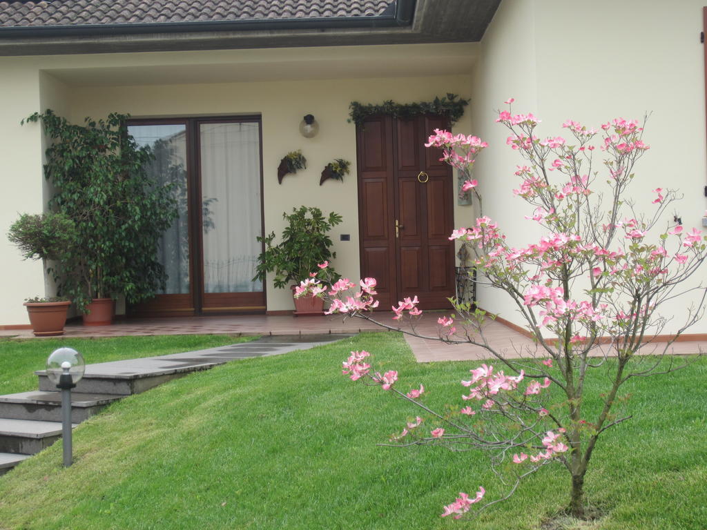 Marinella B&B Cornale Exterior foto