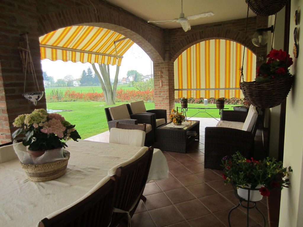 Marinella B&B Cornale Exterior foto