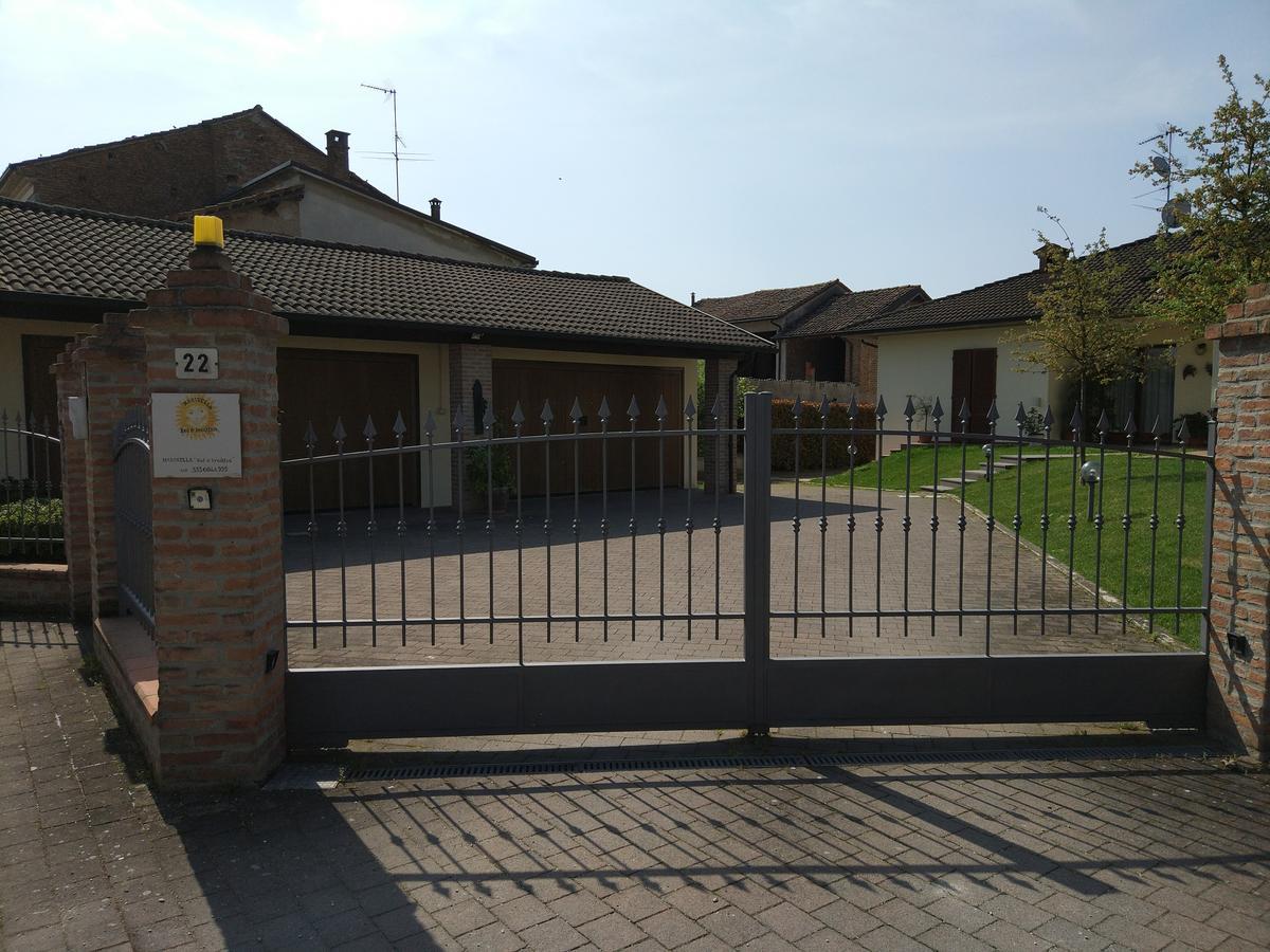 Marinella B&B Cornale Exterior foto